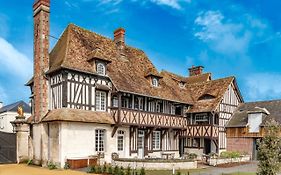 Le manoir des chevaux dorés